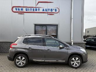 Peugeot 2008 1.2 PureTech Crossway picture 8