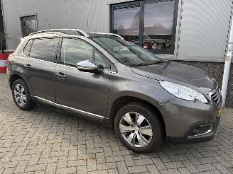 Auto incidentate Peugeot 2008 1.2 PureTech Crossway 2014/10
