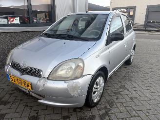 Toyota Yaris 1.3 16V VVT-i Sol Automaat picture 12