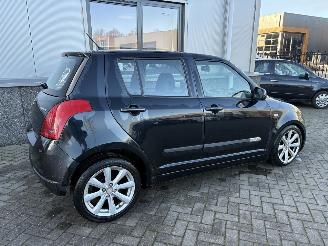 Suzuki Swift 1.3 Exclusive picture 21