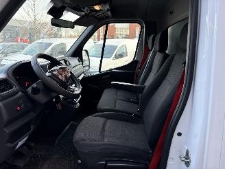 Renault Master T35 2.3dCi 165 L3 Comfort Bakwagen picture 8