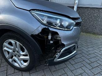 Renault Captur 0.9 TCe Dynamique picture 18