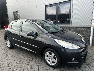Peugeot 207 1.4 VTi Access picture 12