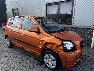 skadebil auto Kia Picanto 1.0 LXE Airco 2005/8