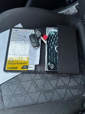 Citroën DS3 1.6THP Sport Chic picture 33