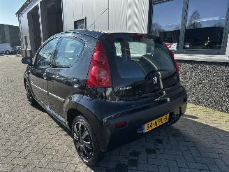 Peugeot 107 1.0-12V Millesim 200 picture 25