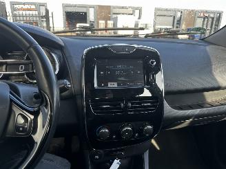 Renault Clio 0.9 TCe Expression picture 32