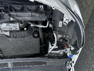 Peugeot 5008 1.2 PureTech Blue Lease Premium 7-Persoons picture 17