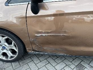 Ford B-Max 1.0 EcoBoost Titanium picture 18