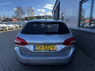 Peugeot 308 1.2 PureTech Blue Lease Premium picture 17