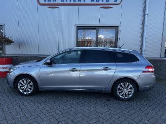 Peugeot 308 1.2 PureTech Blue Lease Premium picture 21