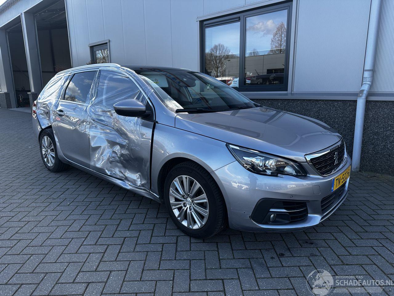 Peugeot 308 1.2 PureTech Blue Lease Premium