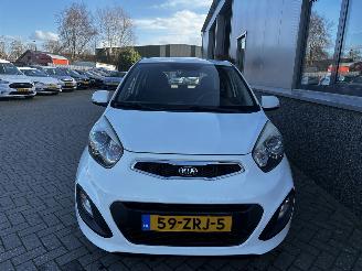 Kia Picanto 1.0 CVVT Design Edition picture 8