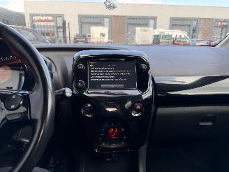 Peugeot 108 1.0 e-VTi GT-Line picture 27