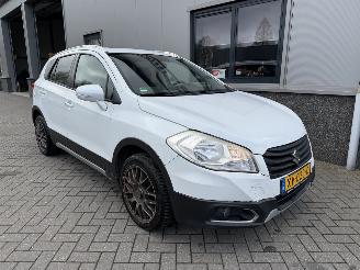Schadeauto Suzuki SX4 1.6 Exclusive 2014/5