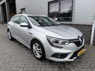 Schadeauto Renault Mégane Estate 1.5 dCi Limited 2017/10