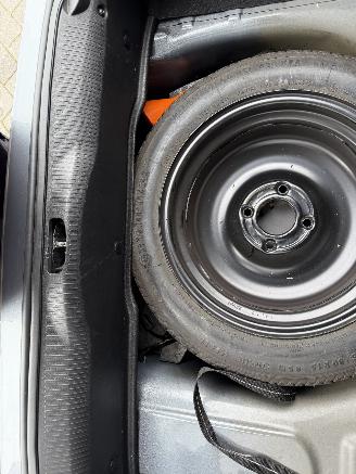 Peugeot 207 CC 1.6 VTi picture 32