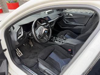 BMW 1-serie 118I High Executive picture 20