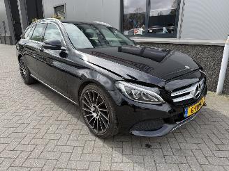 skadebil auto Mercedes C-klasse C-Klasse Estate 200 Prestige 2017/2