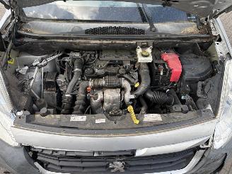 Peugeot Partner 120 1.6 HDi 75 L1 XR picture 32