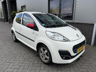 Coche accidentado Peugeot 107 1.0 Sportium 2012/9