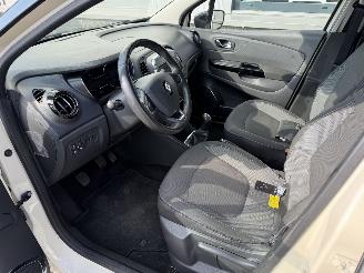 Renault Captur 0.9 TCe Dynamique picture 24