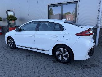 Hyundai Ioniq 1.6 GDI First Edition picture 23