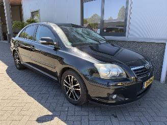 škoda osobní automobily Toyota Avensis 2.0 VVTi Luna 2007/4
