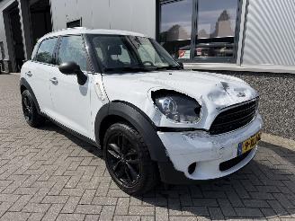 škoda osobní automobily Mini Countryman 1.6 One Knockout Edition 2014/9