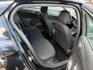 Opel Astra 1.0 Online Edition picture 21