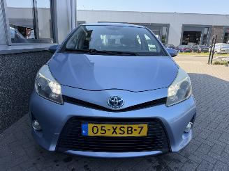škoda osobní automobily Toyota Yaris 1.5 Full Hybrid Dynamic 2012/7