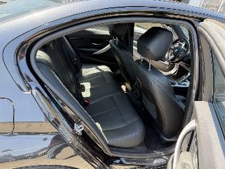 BMW 3-serie 330e M-Sport Sedan picture 16