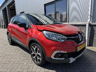 damaged passenger cars Renault Captur 0.9 TCe INTENS 2017/9