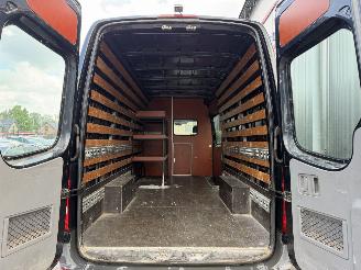 Volkswagen Crafter 35 2.5 TDI L3H3 Automaat picture 15
