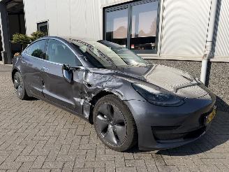 Schadeauto Tesla Model 3 Standard RWD Plus 60 kWh 2020/12