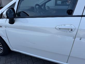 Fiat Punto Evo 1.2 Lounge picture 26