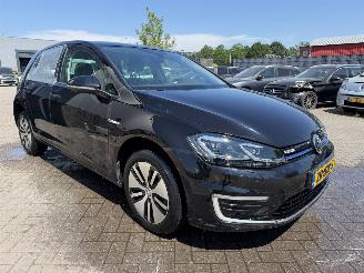 Schadeauto Volkswagen e-Golf  2019/5
