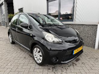 Unfallwagen Toyota Aygo 1.0 VVT-i Comfort 2013/4