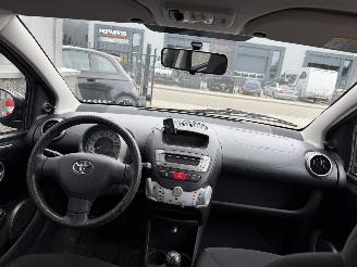 Toyota Aygo 1.0 VVT-i Comfort picture 24