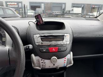 Toyota Aygo 1.0 VVT-i Comfort picture 37