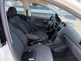 Volkswagen Polo 1.0 BlueMotion Connected Series picture 11