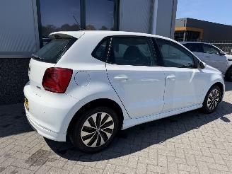 Volkswagen Polo 1.0 BlueMotion Connected Series picture 4
