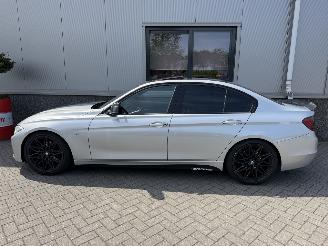 BMW 3-serie 328i xDrive High Executive picture 16
