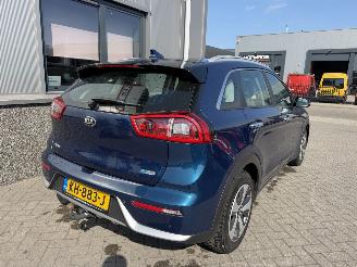 Kia Niro 1.6 GDI Hybrid First Edition picture 4