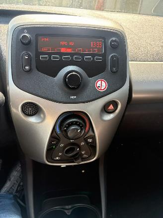 Peugeot 108 1.0 e-VTi Active picture 23