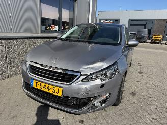 Peugeot 308 308 SW 1.2 PureTech Allure Automaat picture 24