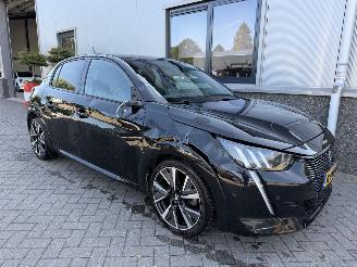 Peugeot 208 1.2 PureTech GT picture 4