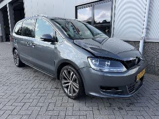 skadebil auto Volkswagen Sharan 2.0 TSI Highline 7-Persoons Automaat 2013/2