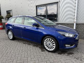 Ford Focus 1.0 Titanium picture 6