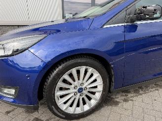 Ford Focus 1.0 Titanium picture 34